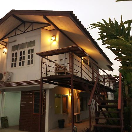 P.L.P Guesthouse - Mae Hong Son Exterior photo