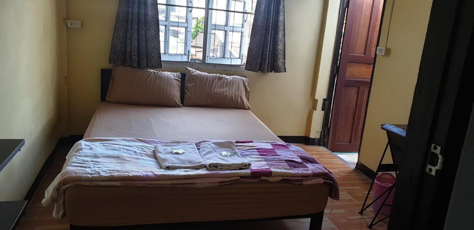 P.L.P Guesthouse - Mae Hong Son Exterior photo