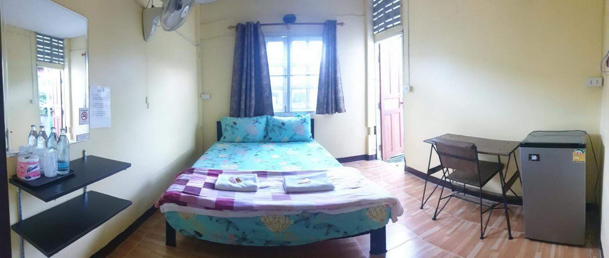 P.L.P Guesthouse - Mae Hong Son Exterior photo