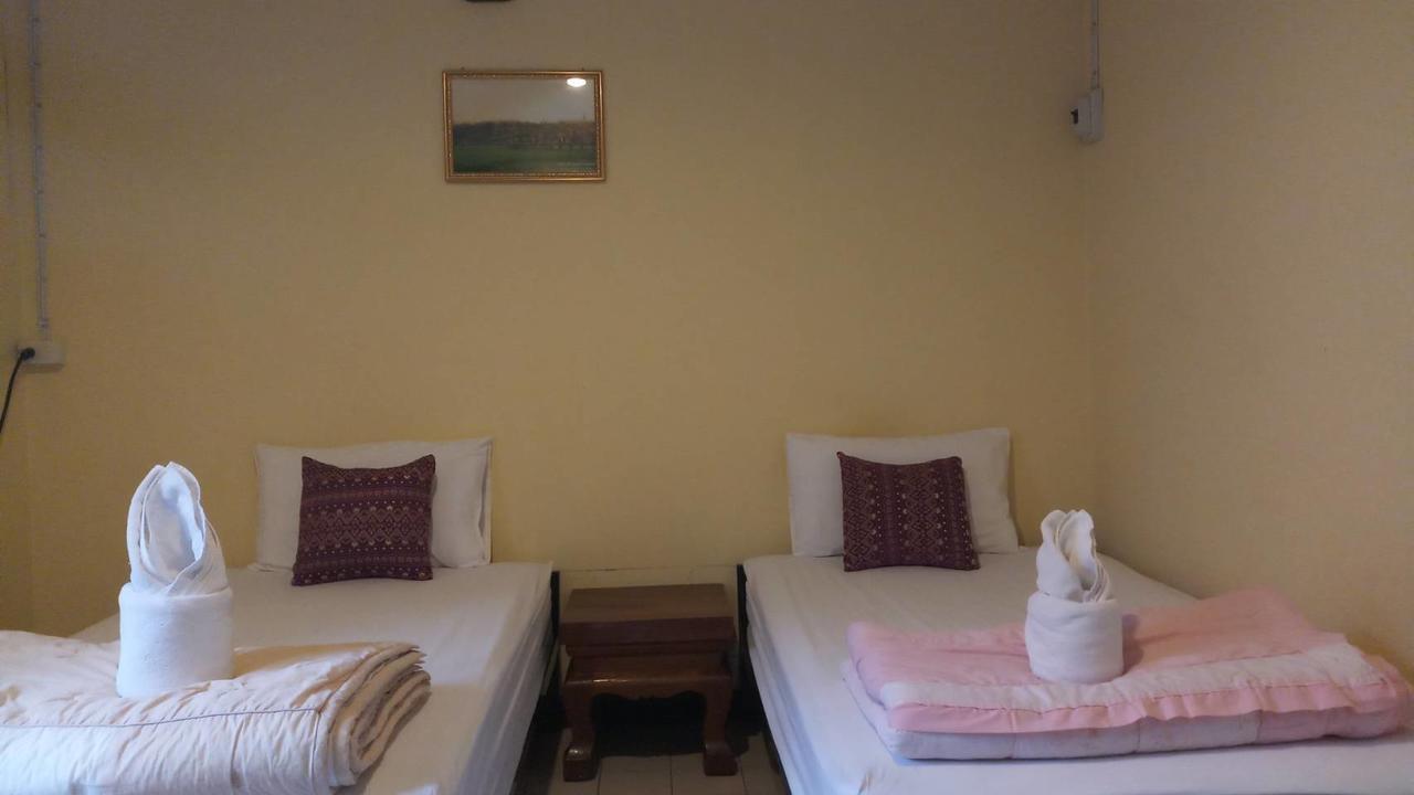 P.L.P Guesthouse - Mae Hong Son Exterior photo